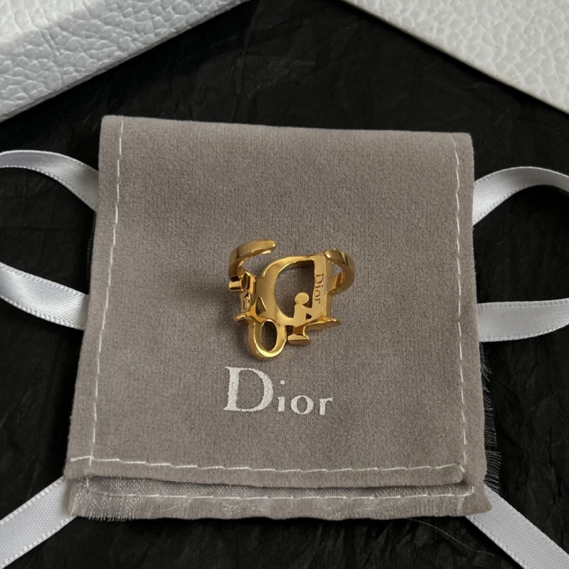 chr1st1an D10r rings